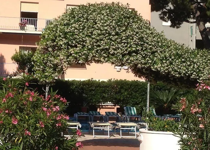 圣米歇尔酒店 酒店