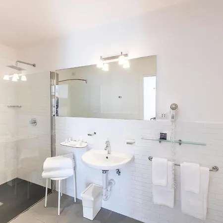 Hotel San Michele 4*